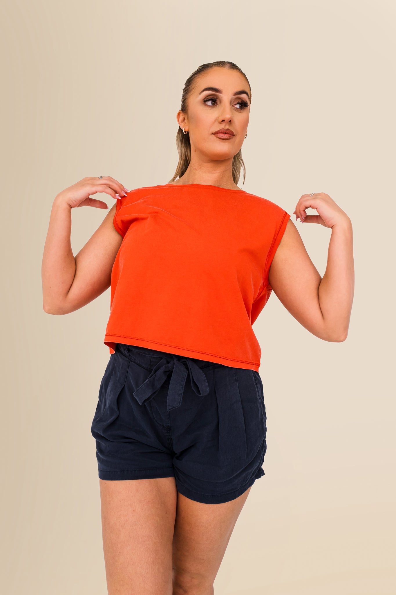 Women's Organic Sleeveless Crop T-Shirt – Relaxed Fit  - Washed Paprika