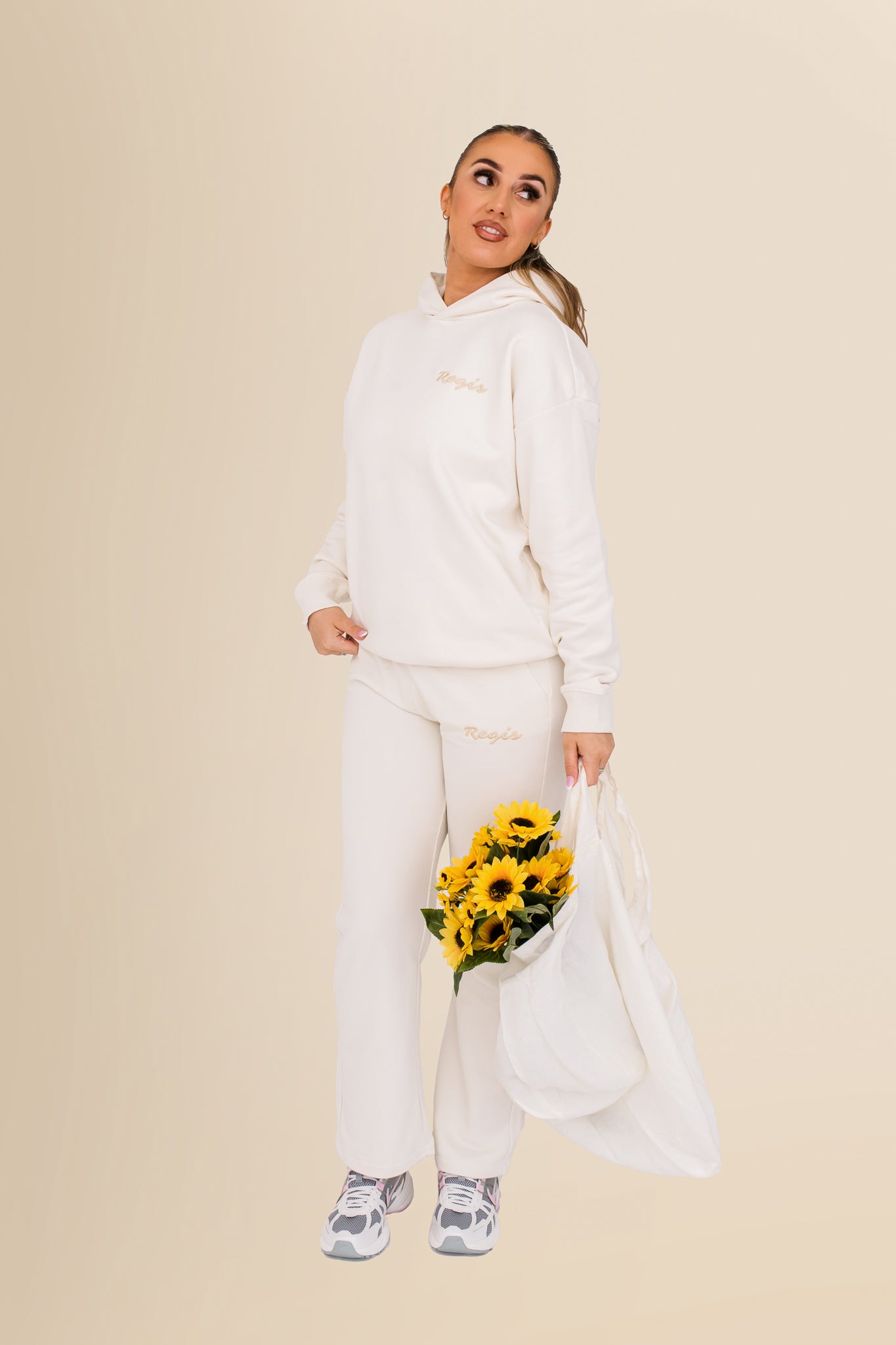 Unisex Oversized Organic Hooded Sweatshirt - Eco-Conscious Comfort - Ivory