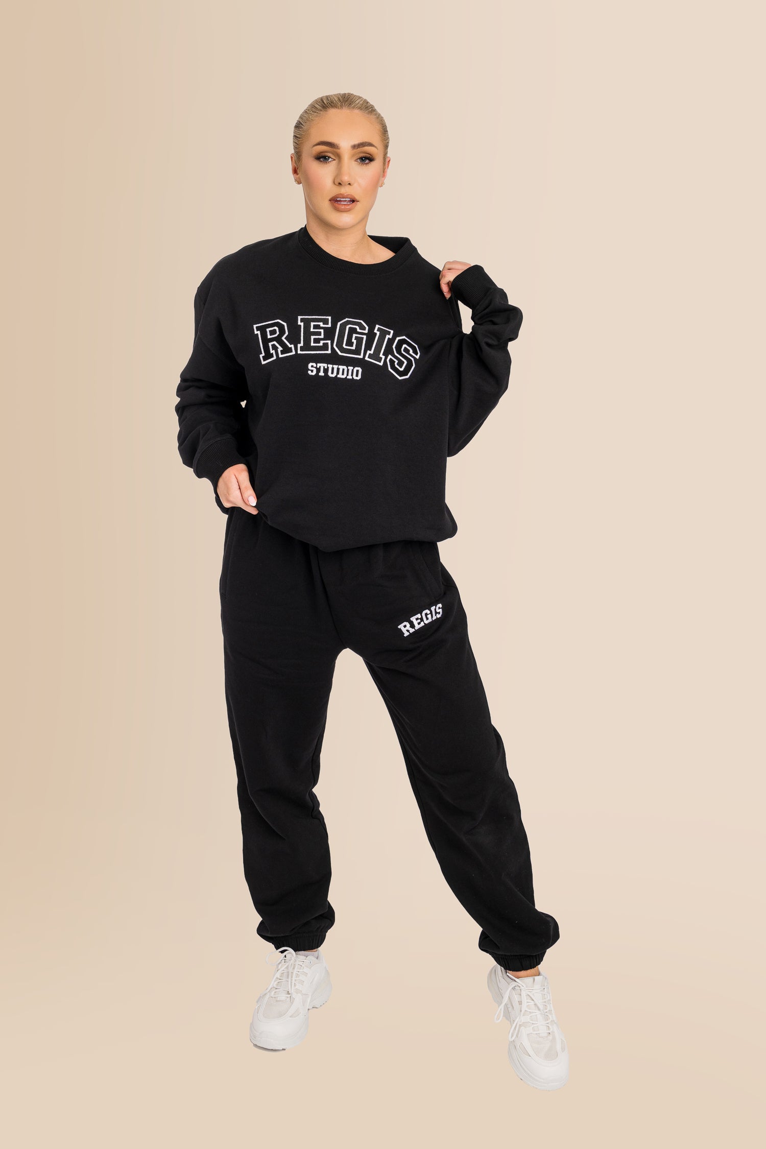 Women's Organic Combed Ringspon Cotton Sweatshirt - Black