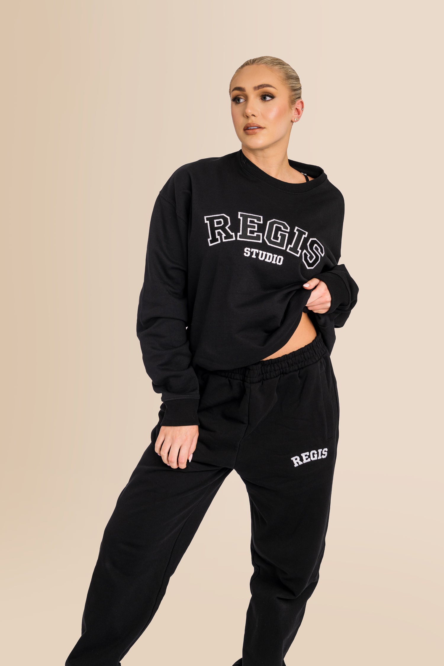 Women's Organic Combed Ringspon Cotton Sweatshirt - Black