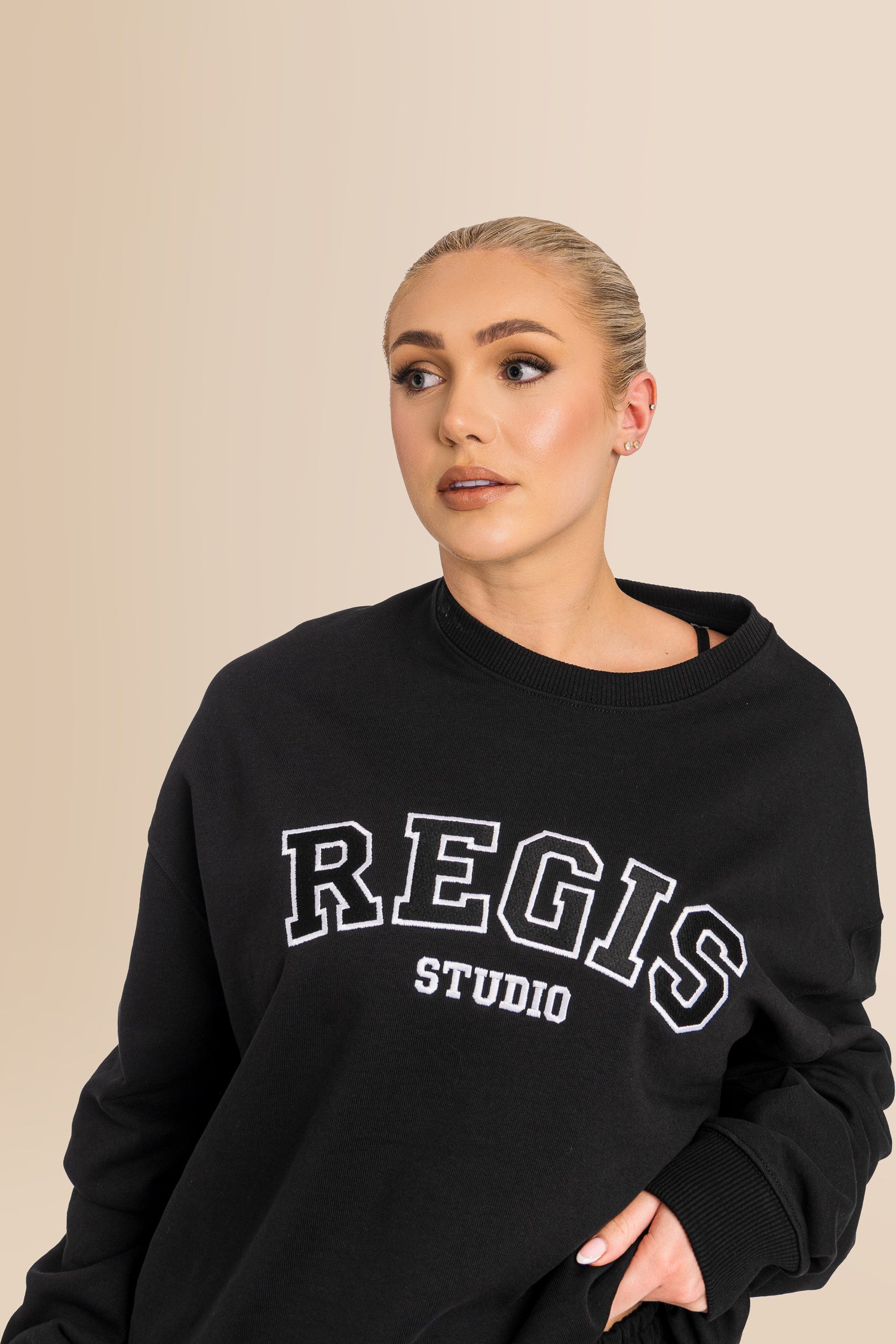 Women's Organic Combed Ringspon Cotton Sweatshirt - Black