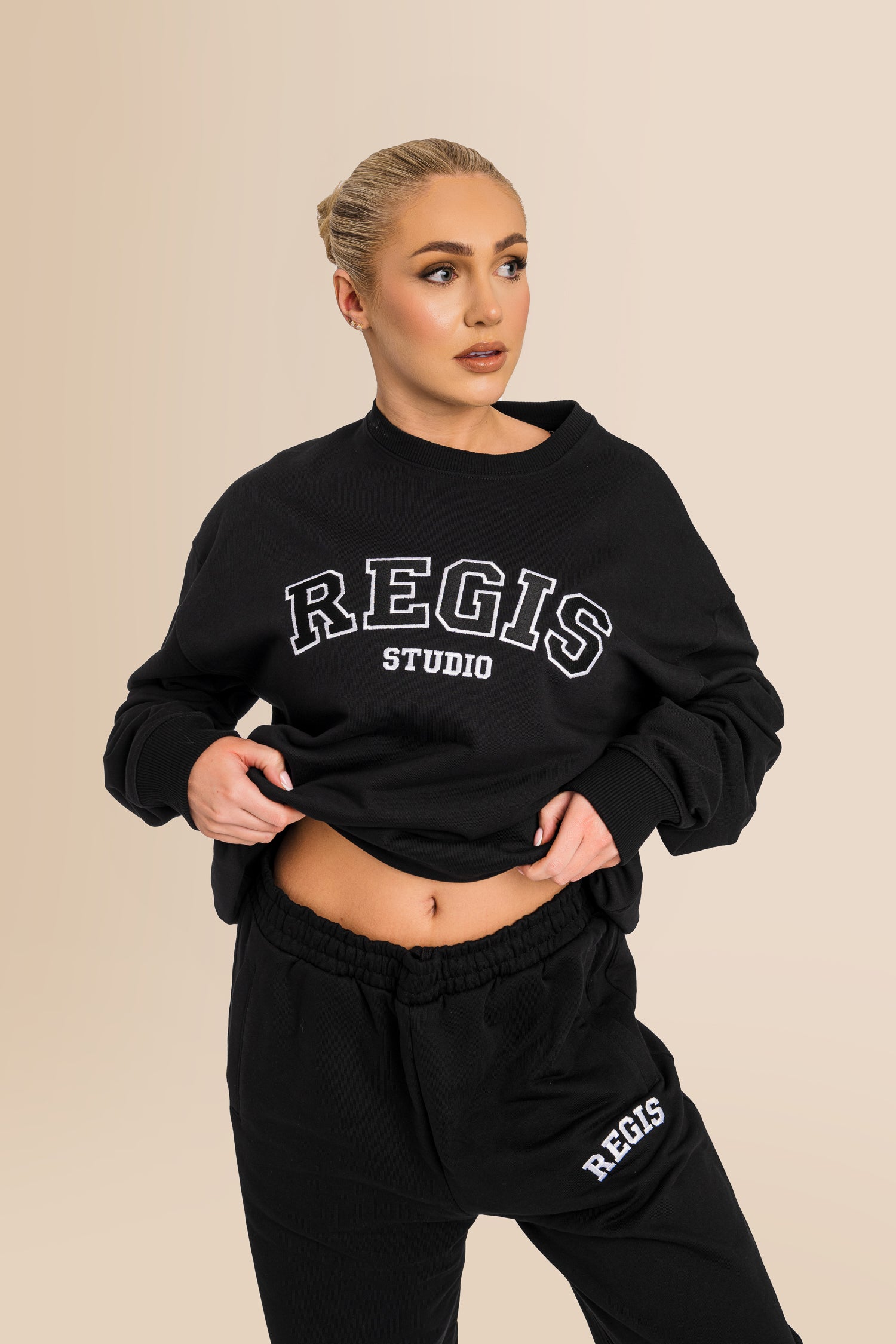 Women's Organic Combed Ringspon Cotton Sweatshirt - Black