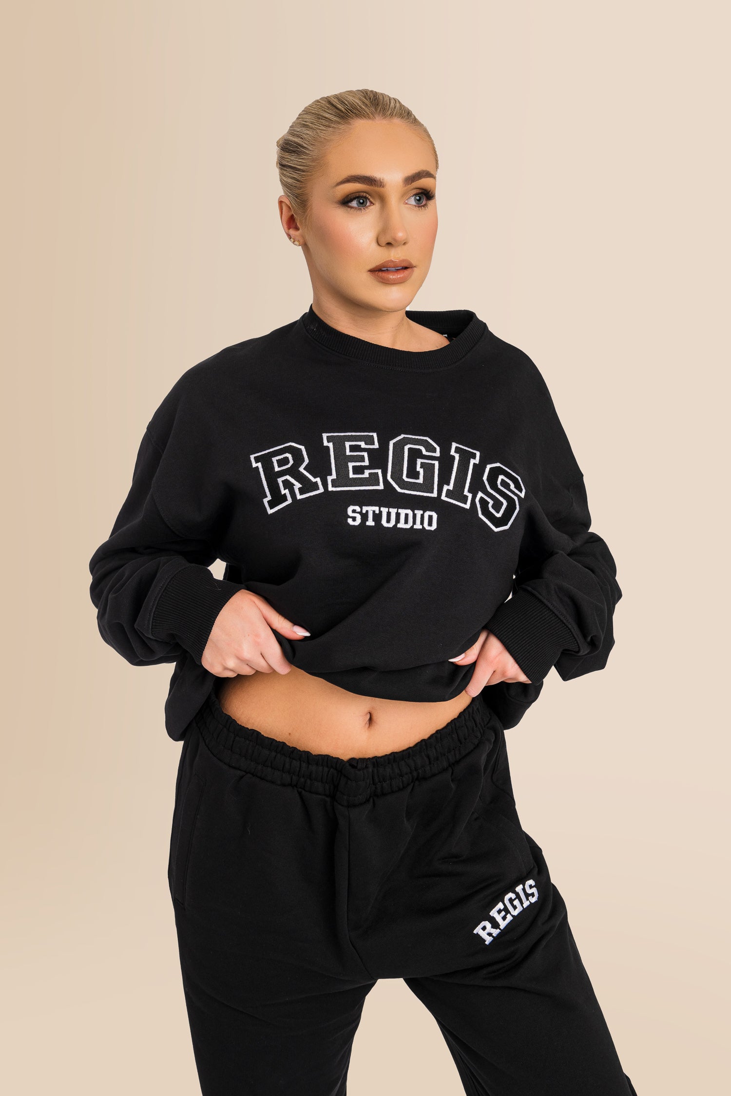 Women's Organic Combed Ringspon Cotton Sweatshirt - Black