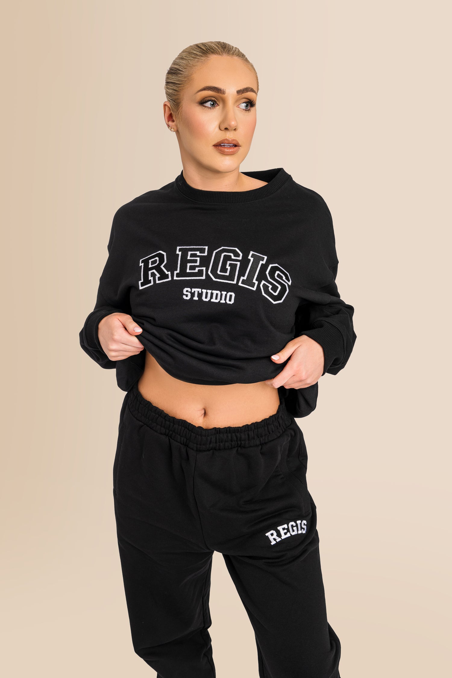 Women's Organic Combed Ringspon Cotton Sweatshirt - Black